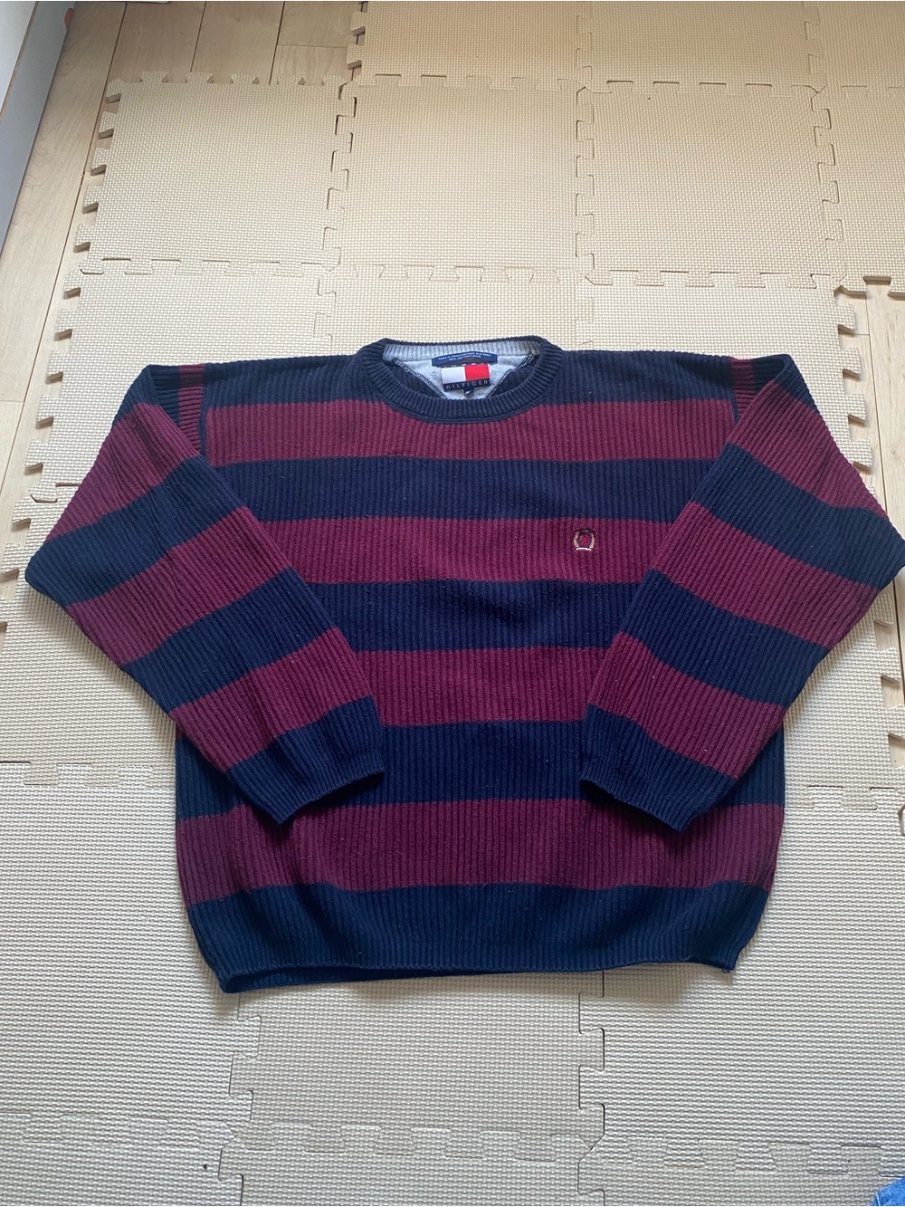 Tommy Hilfiger Men’s Navy and Burgundy Striped Crewneck Sweater Size M